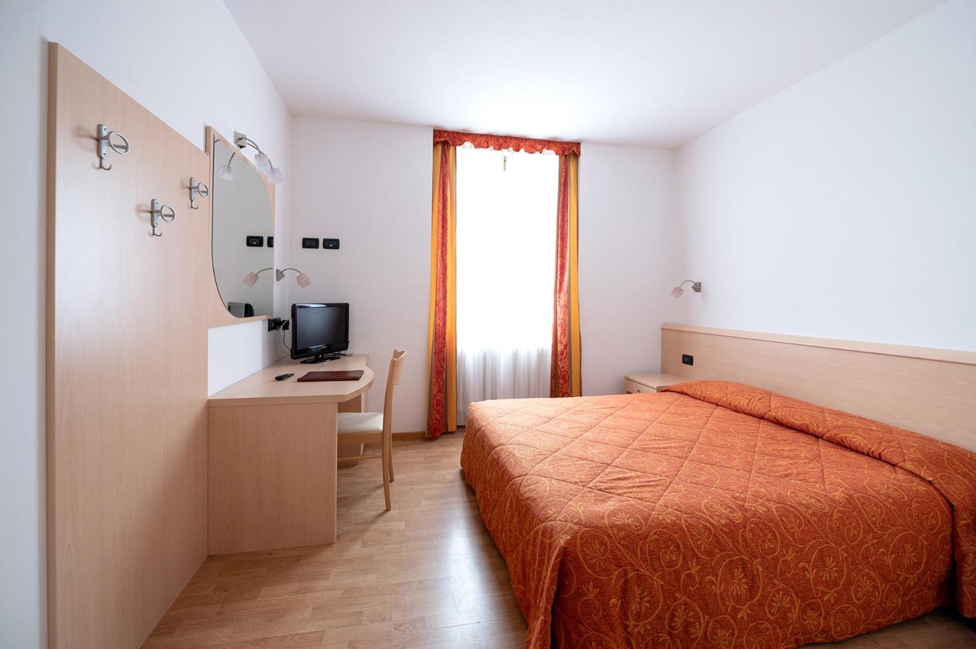 Hotel Posta Комано-Терме Экстерьер фото